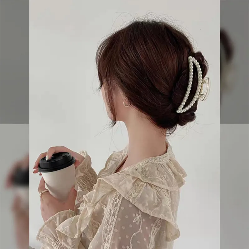 10PCS Light luxury pearl hair accessory for women, Korean-style hair clip, shark clip for the back of the head, high-end carded claw clip Clear-3