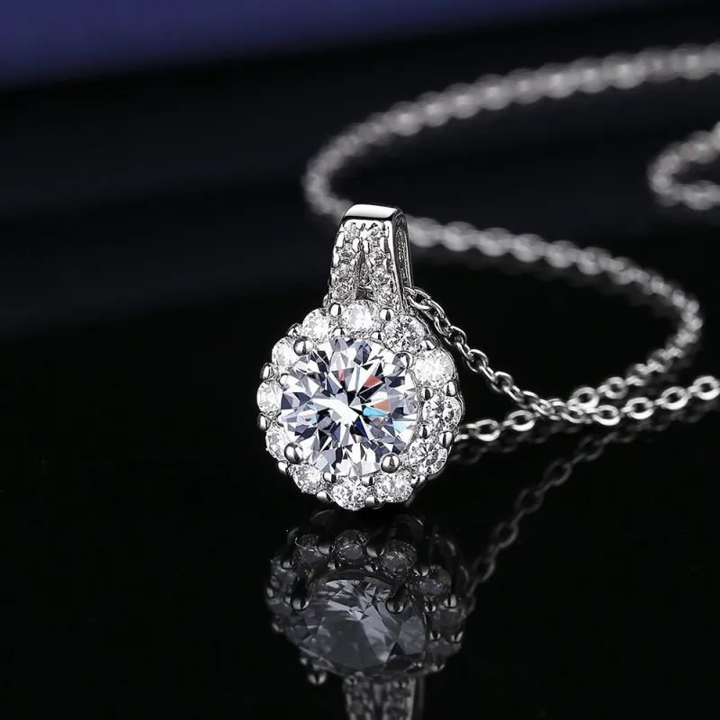 2 Carat Moissanite Fashion Princess Round Pendant Necklace for Women, Simple and Versatile Collarbone Chain Silver-4