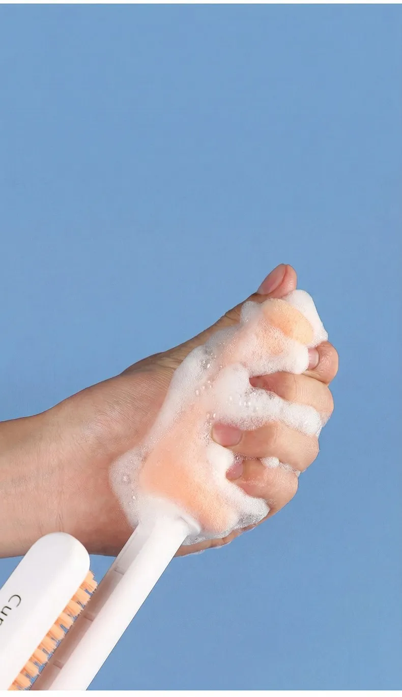 3-in-1 double-ended bottle brush, a versatile household cleaning brush with sponge for washing cups and bottles. White-1