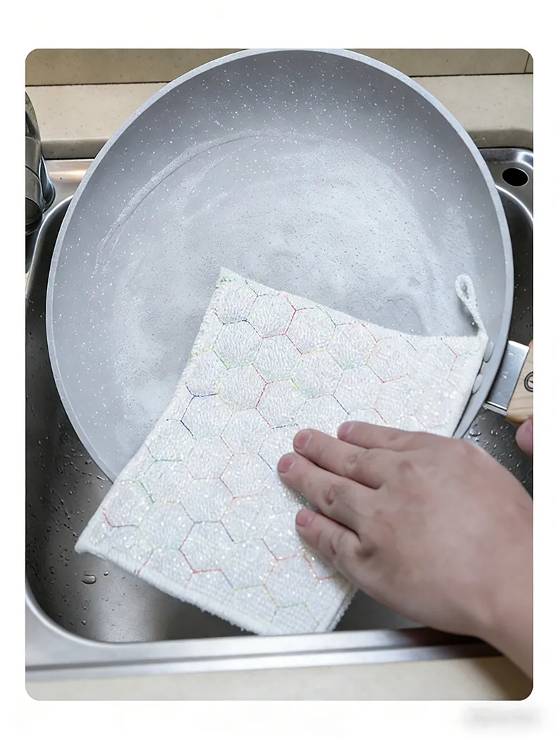 5 PCS Double-sided thickened bubble cotton dishcloth, highly absorbent, non-greasy,  a versatile alternative to steel wool scouring pads. White-3