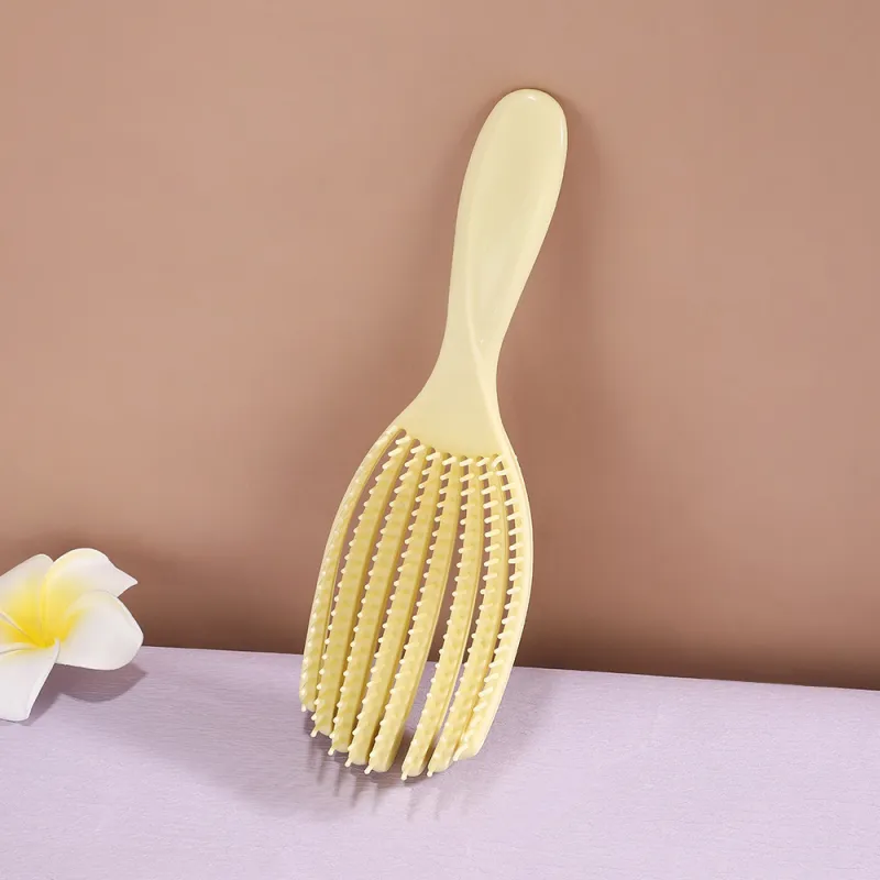 Dual-use Wet and Dry Shell Comb, Anti-static Elastic Magic Massage Rake Comb, Hollow Volumizing Smooth Hair Styling Octopus Comb Yellow S-2