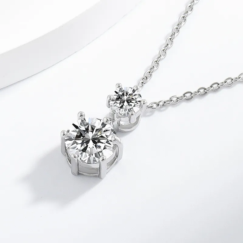 Elegant Classic Six-Claw Simulated Diamond Necklace, Moissanite-Style Pendant, High-End Jewelry Silver-3