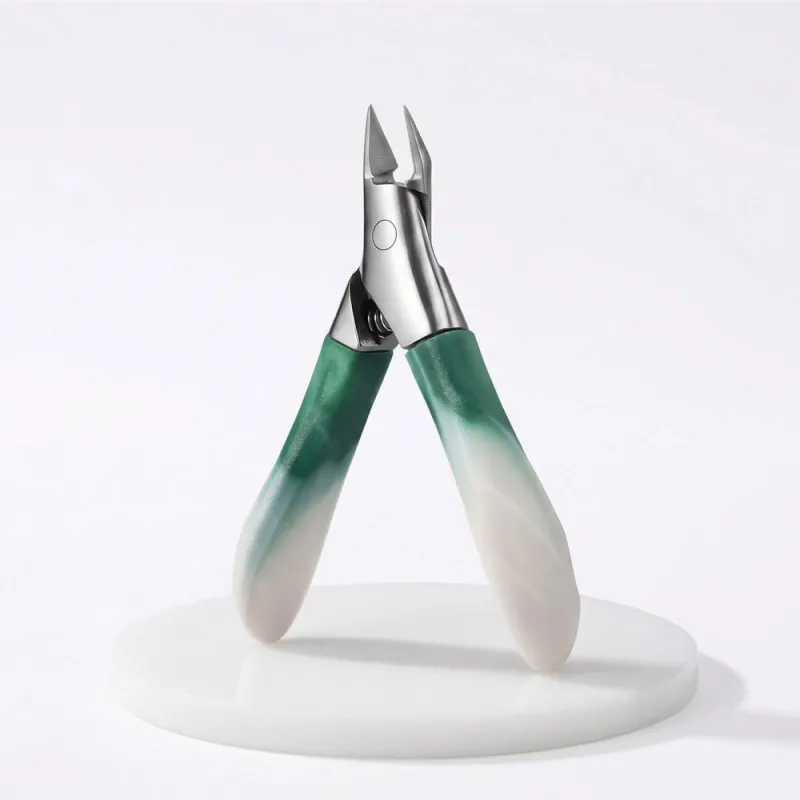 High-precision cuticle scissors, stainless steel eagle-beak pliers, angled nail clippers, ultra-sharp cuticle scissors