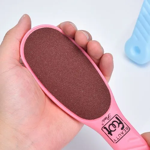 Japanese foot file/grater for removing dead skin and calluses, double-sided foot scrub/file for exfoliating and smoothing heels. White-2