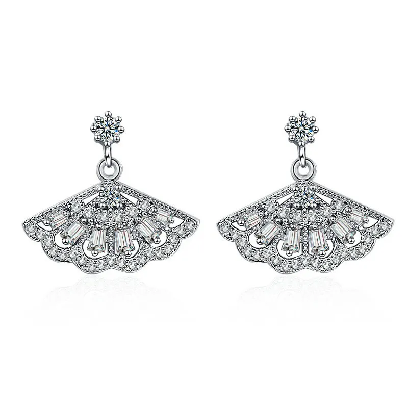 Korean-style light luxury long fan-shaped stud earrings with tassels, minimalist design with subtle inlay, versatile jewelry