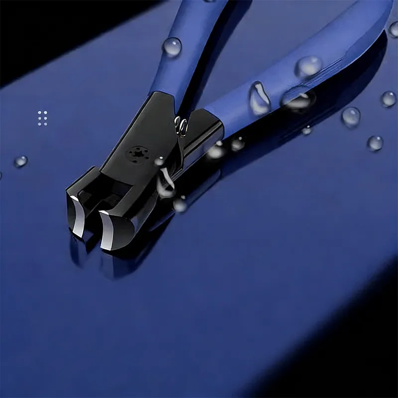 Large opening toenail clippers, specially designed for trimming thick and hard toenails, with anti-splash feature. Blue-3