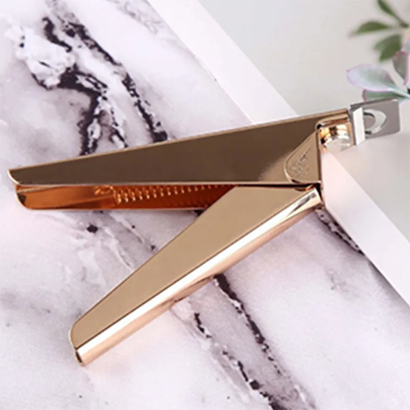 Nail art straight-edge nail clipper, U-shaped French manicure DIY nail clipper, nail art tools. Gold-3