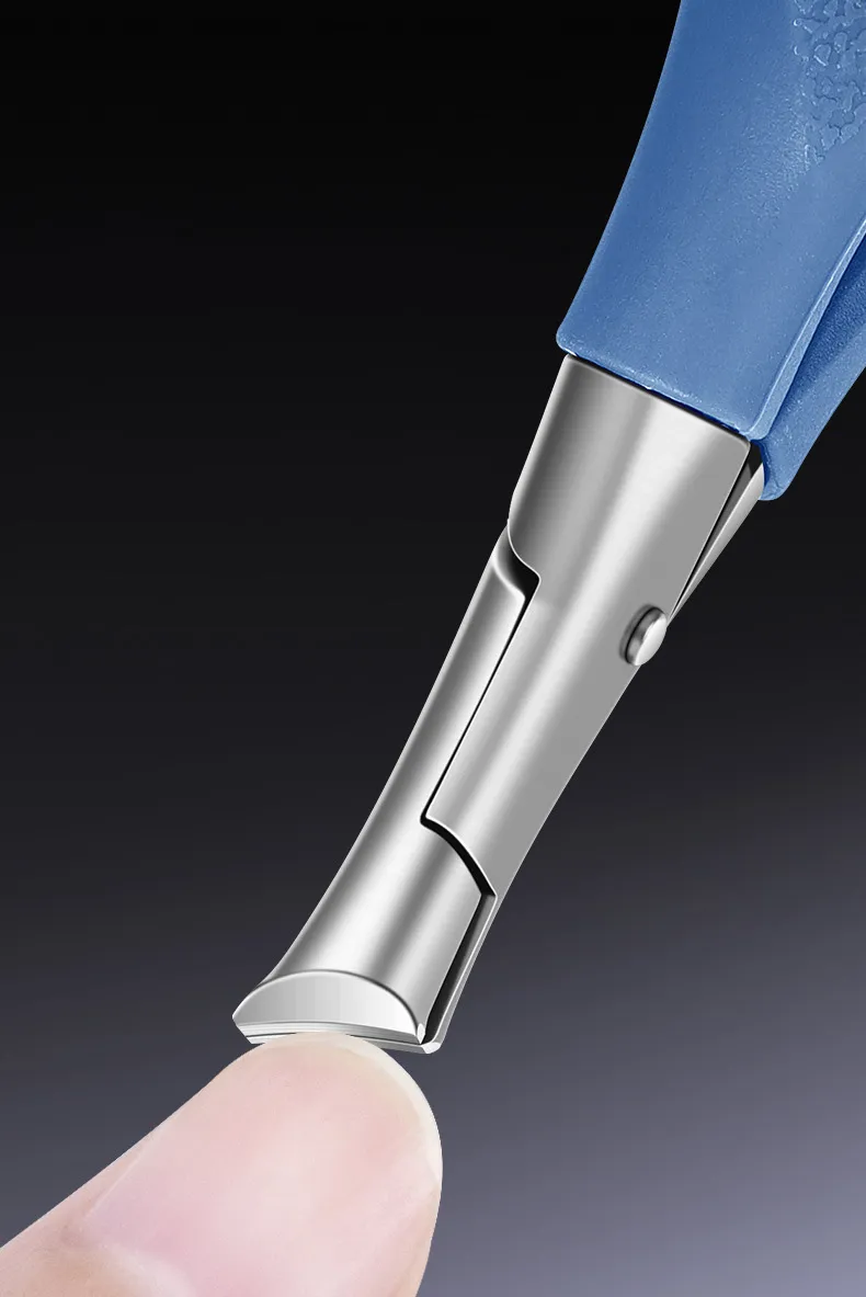 Small, angled nail clippers with anti-splash design, suitable for trimming thick, hard toenails. Red-2