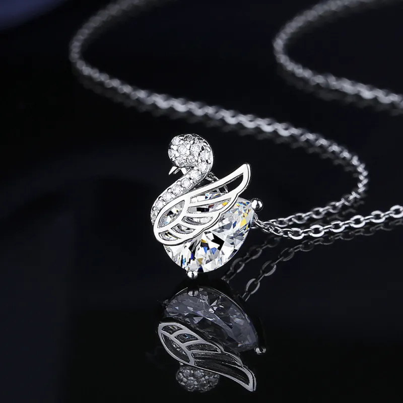 Light luxury fashion niche little swan necklace pendant, versatile and stylish collarbone chain, women's jewelry gift Silver-5