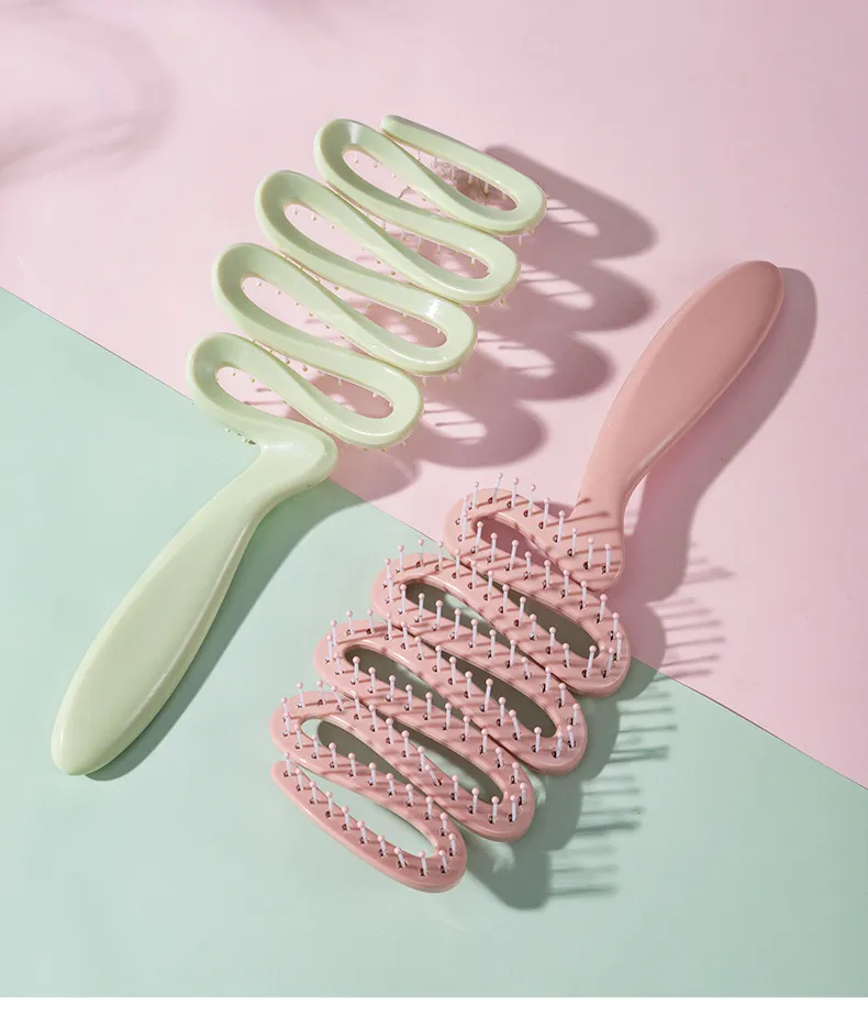 Ribbon-shaped hollow massage comb for women, scalp massaging comb, meridian comb, tangle-free smooth hair care comb, rib-style comb Green L-3